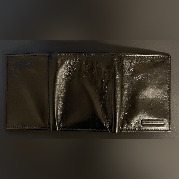 Geoffrey Beene tri-fold leather wallet NWT & in box - Picture 6 of 8